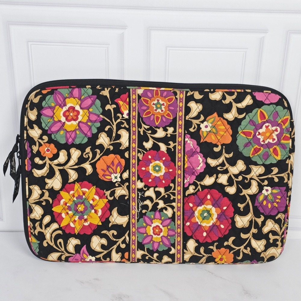 Vera Bradley Suzani 17" Laptop Sleeve Case Quilted Floral Retired Zip Around